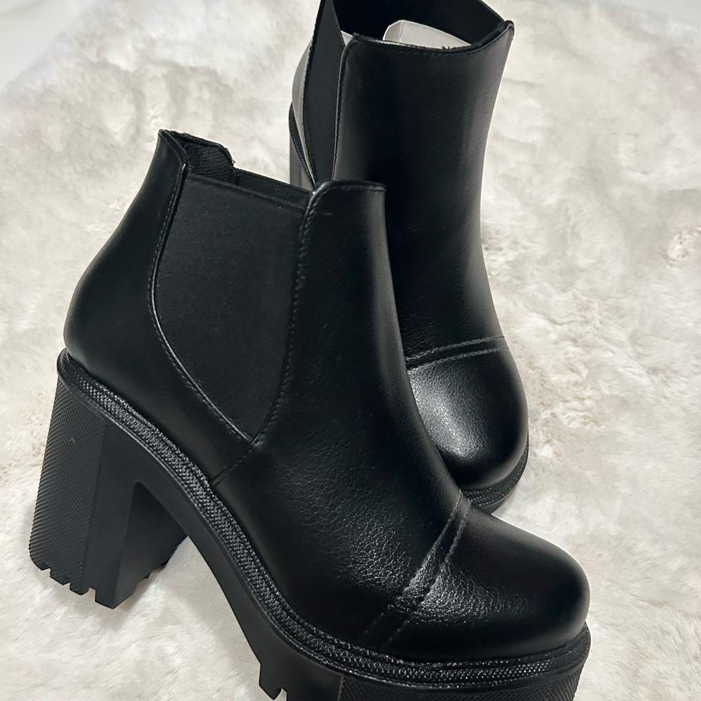 Black Chunky Heel Ankle Boots